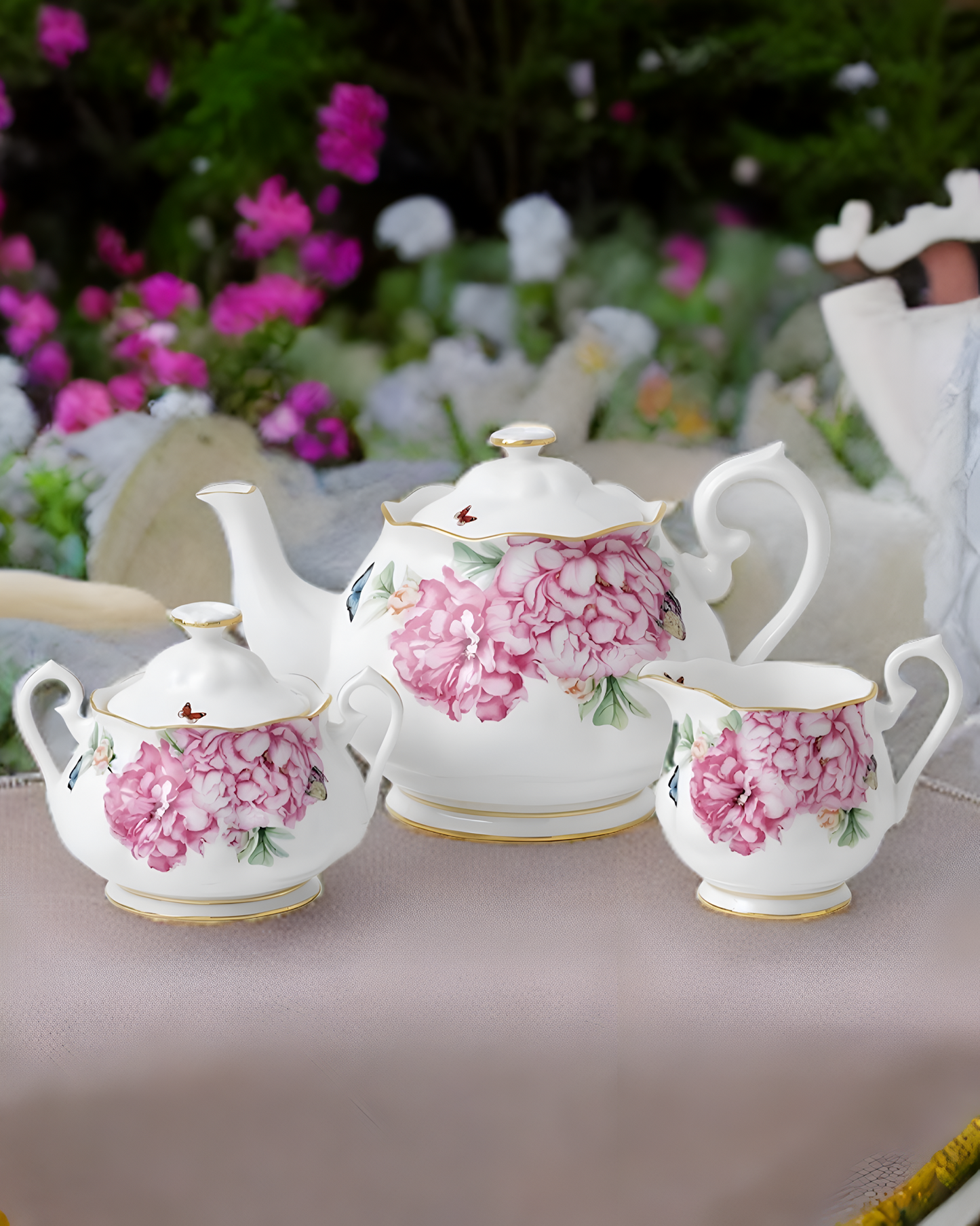 ROYAL ALBERT MIRANDA KERR FRIENDSHIP 3-PIECE TEA SET