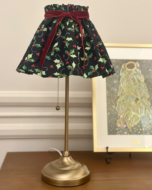CHARMED LAMPS Christmas Mistletoe Skirted Table Lamp (Bundled with a FREE Gingham in Pink Lamp Skirt)