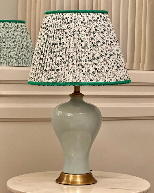 CHARMED LAMPS Evergreen Table Lamp